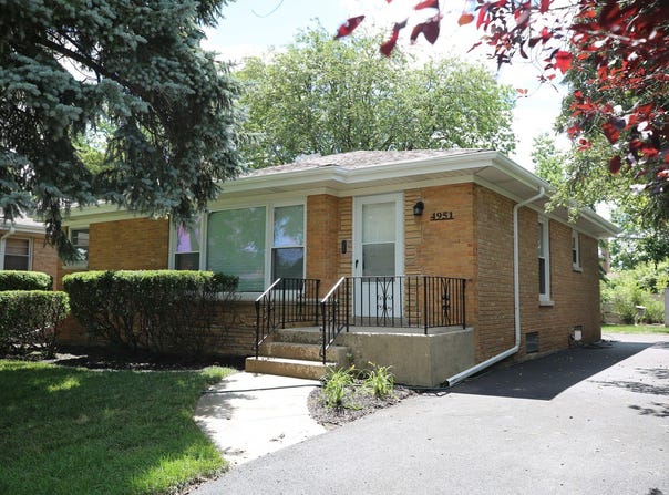 4951 Howard Street, Skokie, IL 60077