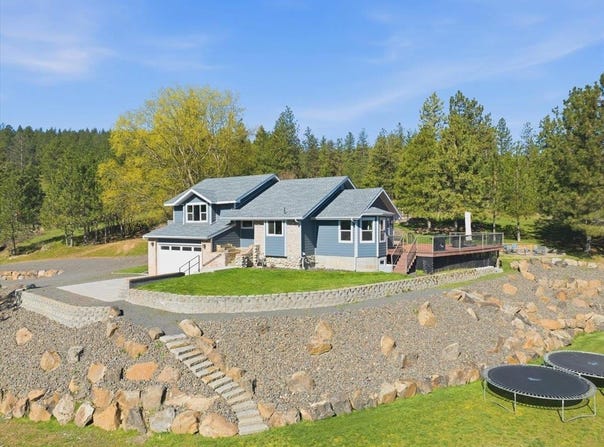 6802 S Conklin Rd, Greenacres, WA 99016