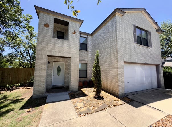 551 Abundance Ln, Kyle, TX 78640