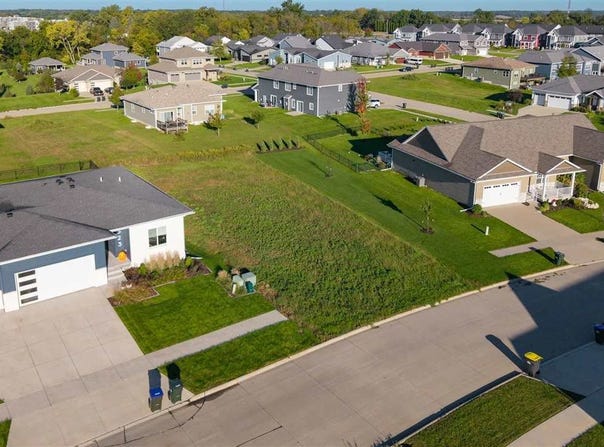 645 Hanks Drive, IowaCity, IA 52240