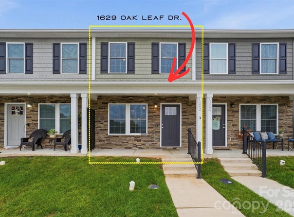 1629 Oak Leaf Drive, Hickory, NC 28601