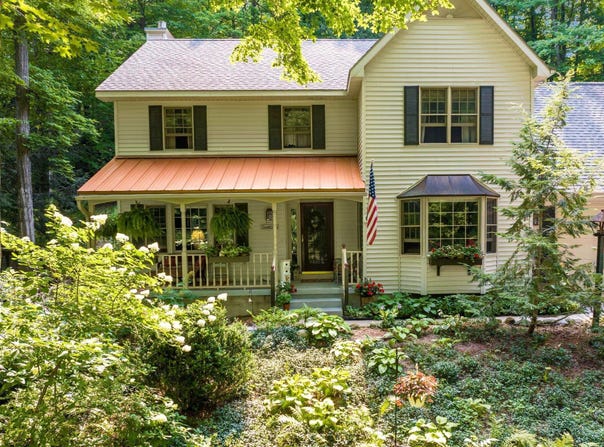 8335 Forest Drive, Traverse City, MI 49686