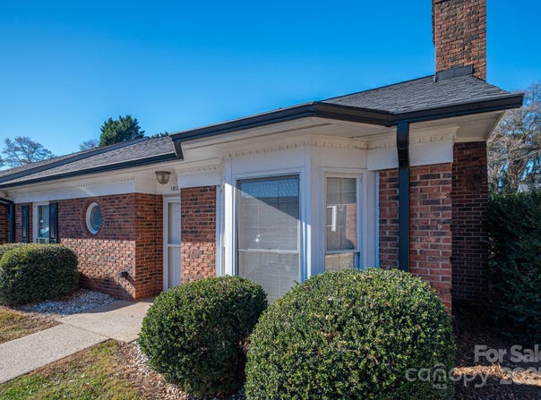 1212 E Franklin Boulevard, Gastonia, NC 28054