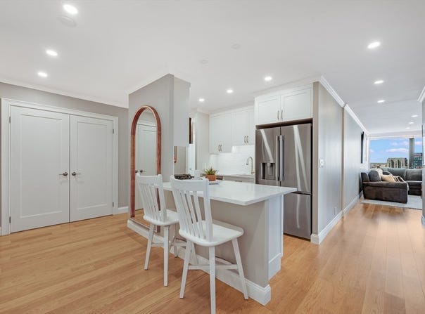 85 E India Row 34G, Boston, MA 02110