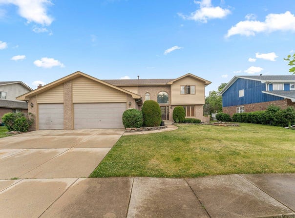 19644 Brookfield Circle, Tinley Park, IL 60487