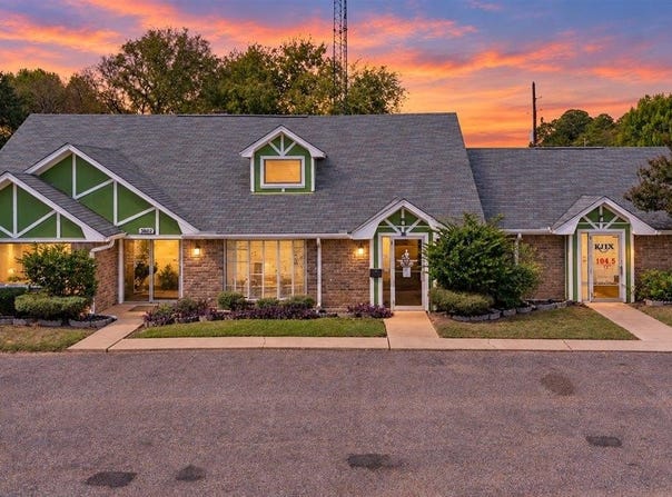 3609 Gilmer Rd, Longview, TX 75604