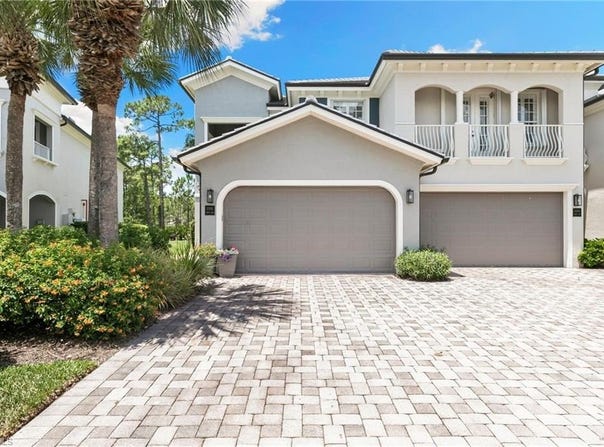 21552 Baccarat Ln, ESTERO, FL 33928