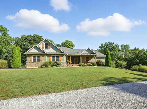 201 Tee Lane, Carl Junction, MO 64834