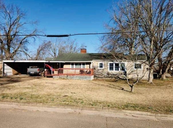 85 Fairground St, Savannah, TN 38372