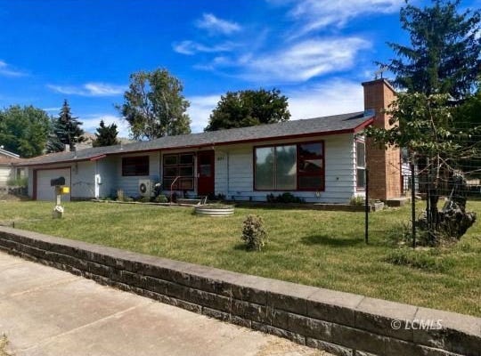 857 S G St., Lakeview, OR 97630