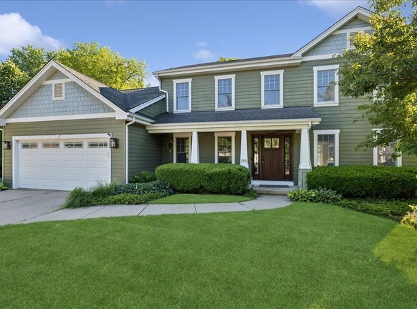 190 Old Forge Road, Elgin, IL 60123