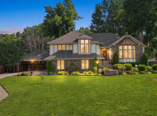 862 W Kingsway Drive, Springfield, MO 65810