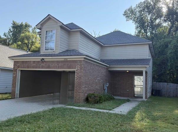 4744 WATERFRONT OAK Dr, Memphis, TN 38128