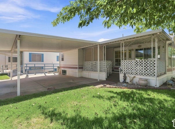 1160 E TELEGRAPH St, Washington, UT 84780