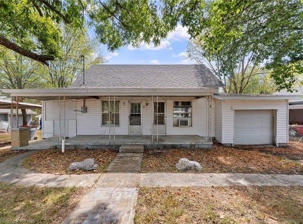 41 W Gary ST, Greenwood, AR 72936