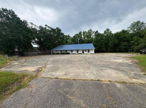 5032 HWY 84 WEST, Laurel, MS 39443