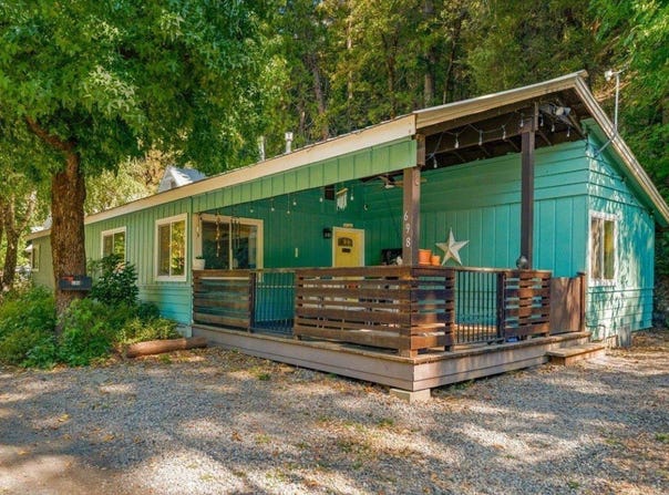 698 S First Street, Dunsmuir, CA 96025