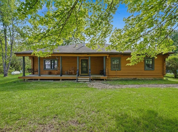 2431 N 1450 E Road, White Heath, IL 61884