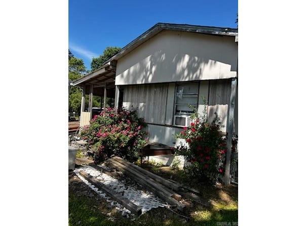 123 Dorris Lane, Gosnell, AR 72315