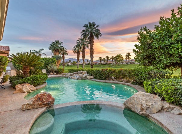 727 Arrowhead Drive, Palm Desert, CA 92211