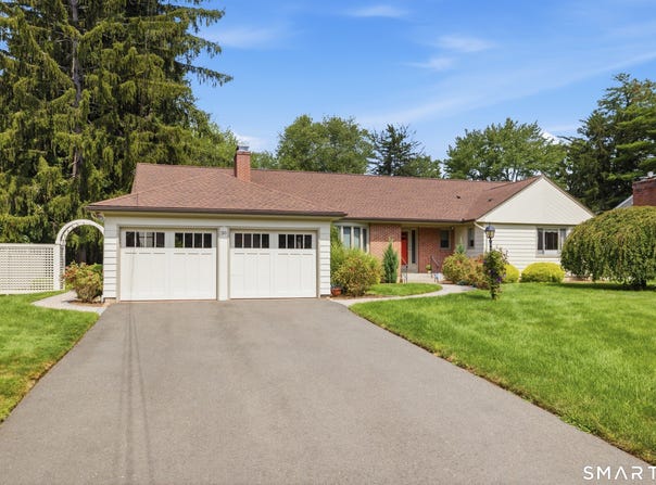 30 W Ridge Drive, West Hartford, CT 06107