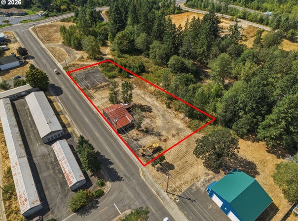24909 W BROADWAY Ave, Veneta, OR 97487