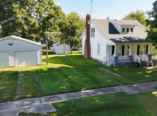 122 E High Street, Chrisney, IN 47611