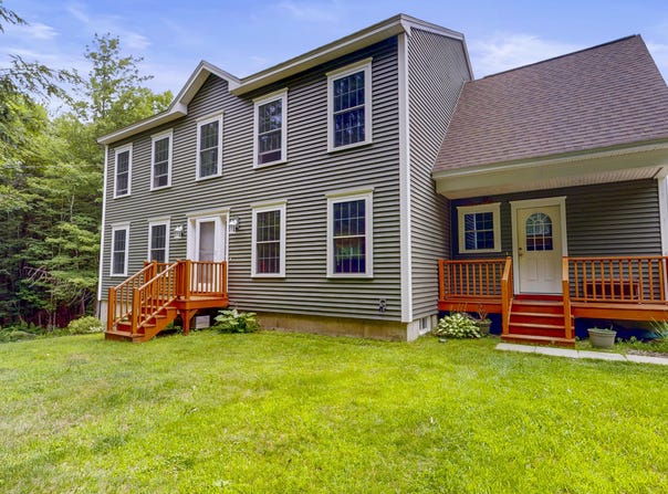 141 Bradbury Road, Lewiston, ME 04240