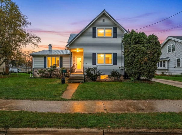 137 DEWEY Street, BRILLION, WI 54110