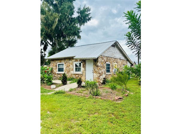 525 W SUMMERLIN Street, BARTOW, FL 33830