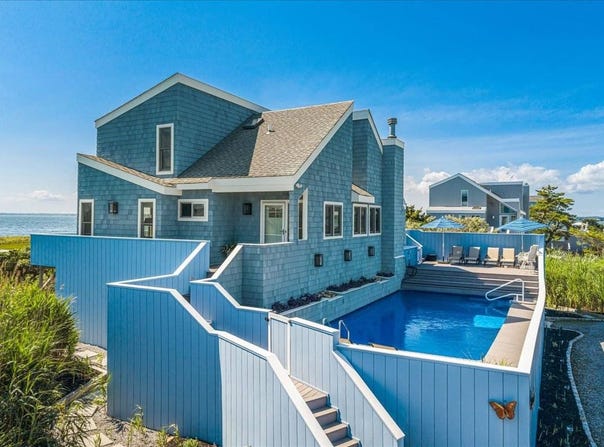 556 DUNE RD, Westhampton, NY 11977