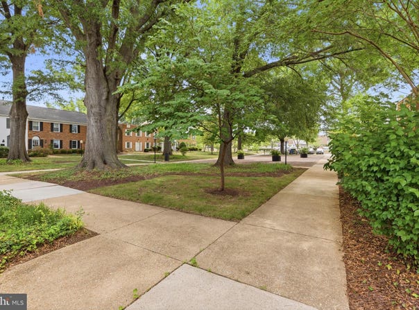 8 GEORGETOWN Court, ANNAPOLIS, MD 21403