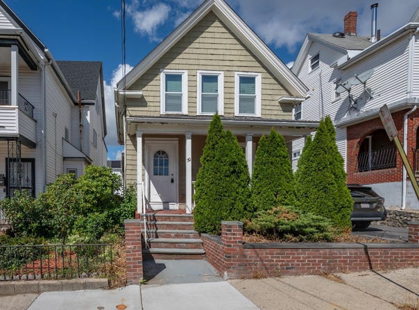 70 Dean St., Everett, MA 02149