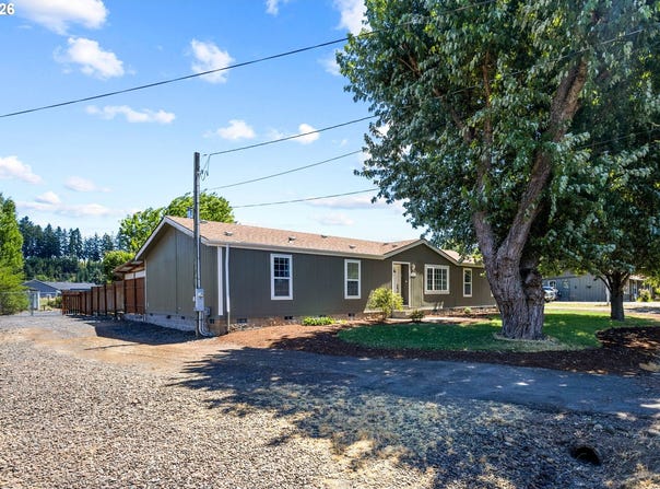 1221 47TH Ave, SweetHome, OR 97386