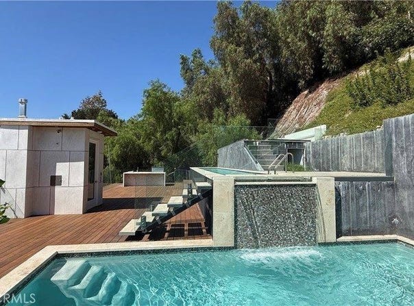 3901 Avenida Del Sol, Studio City, CA 91604