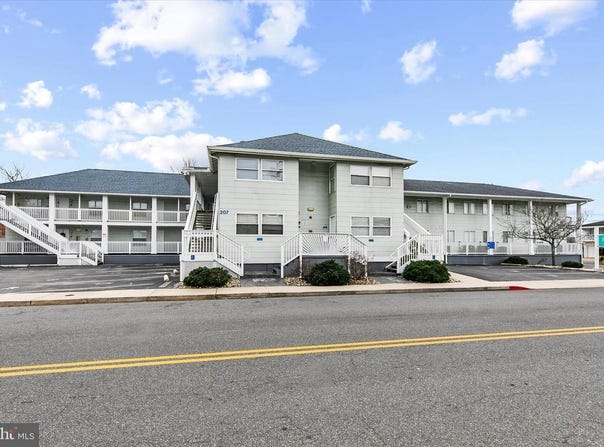 207 8TH ST #102C, OCEAN CITY, MD 21842