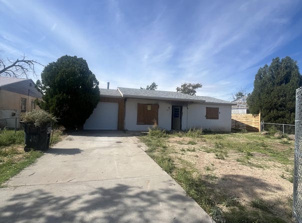 629 Ortiz Drive SE, Albuquerque, NM 87108