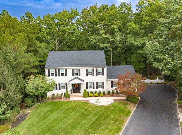 16 MARISSA Drive, NEW EGYPT, NJ 08533