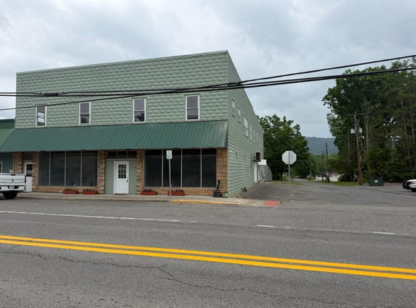526 Nicholas St, Rupert, WV 25984