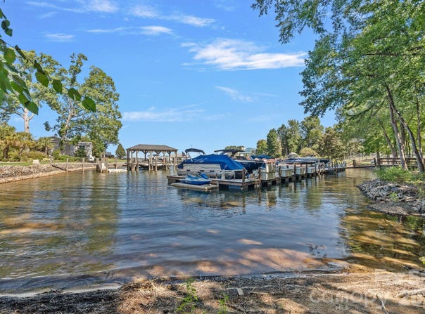 19002 Lakehouse Pointe Drive, Cornelius, NC 28031