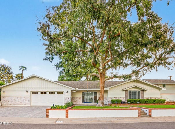 4711 N 33RD Street, Phoenix, AZ 85018