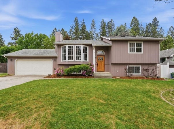 410 E Pine Needle Ave, Colbert, WA 99005