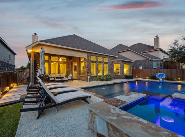 905 Bliss Ln, Leander, TX 78641