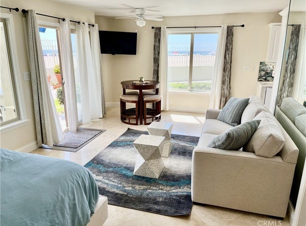 711 Pacific Coast, Huntington Beach, CA 92648