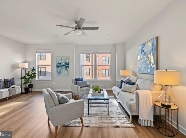 14176 GYPSUM Loop, CHANTILLY, VA 20151