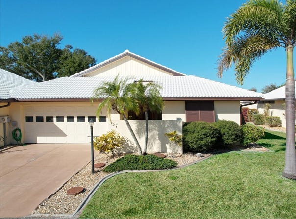 137 DRIFTING SANDS Drive, VENICE, FL 34293