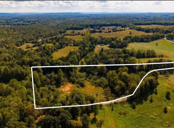 E Pin Hook rd, sparta, TN 38583