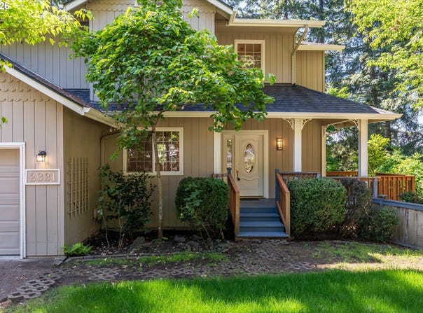 2331 TODD St, Eugene, OR 97405