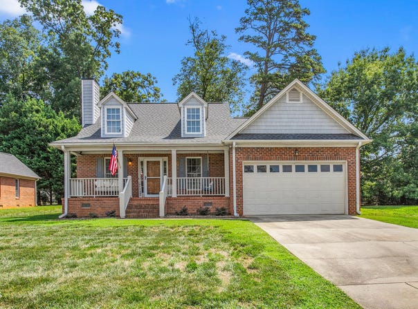 103 Somerset Court, Mebane, NC 27302