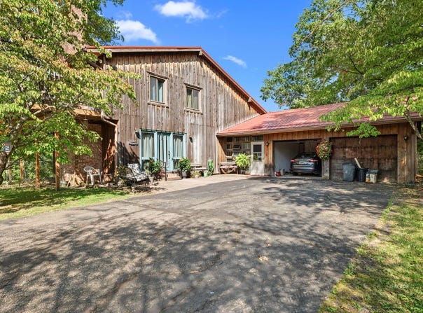 1415 E Mt. Zion Rd, Jackson, OH 45640